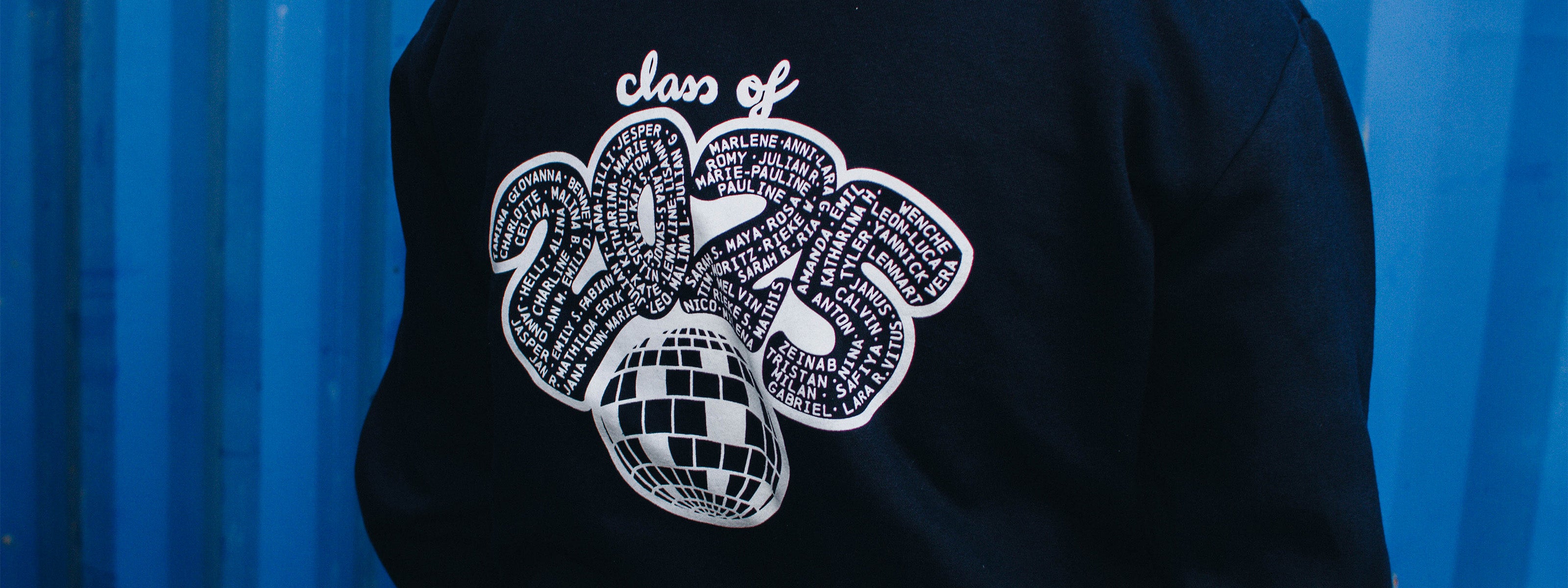 Kuscheliger Hoodie für dein Abi – personalisierbar mit Namen und Jahrgang.