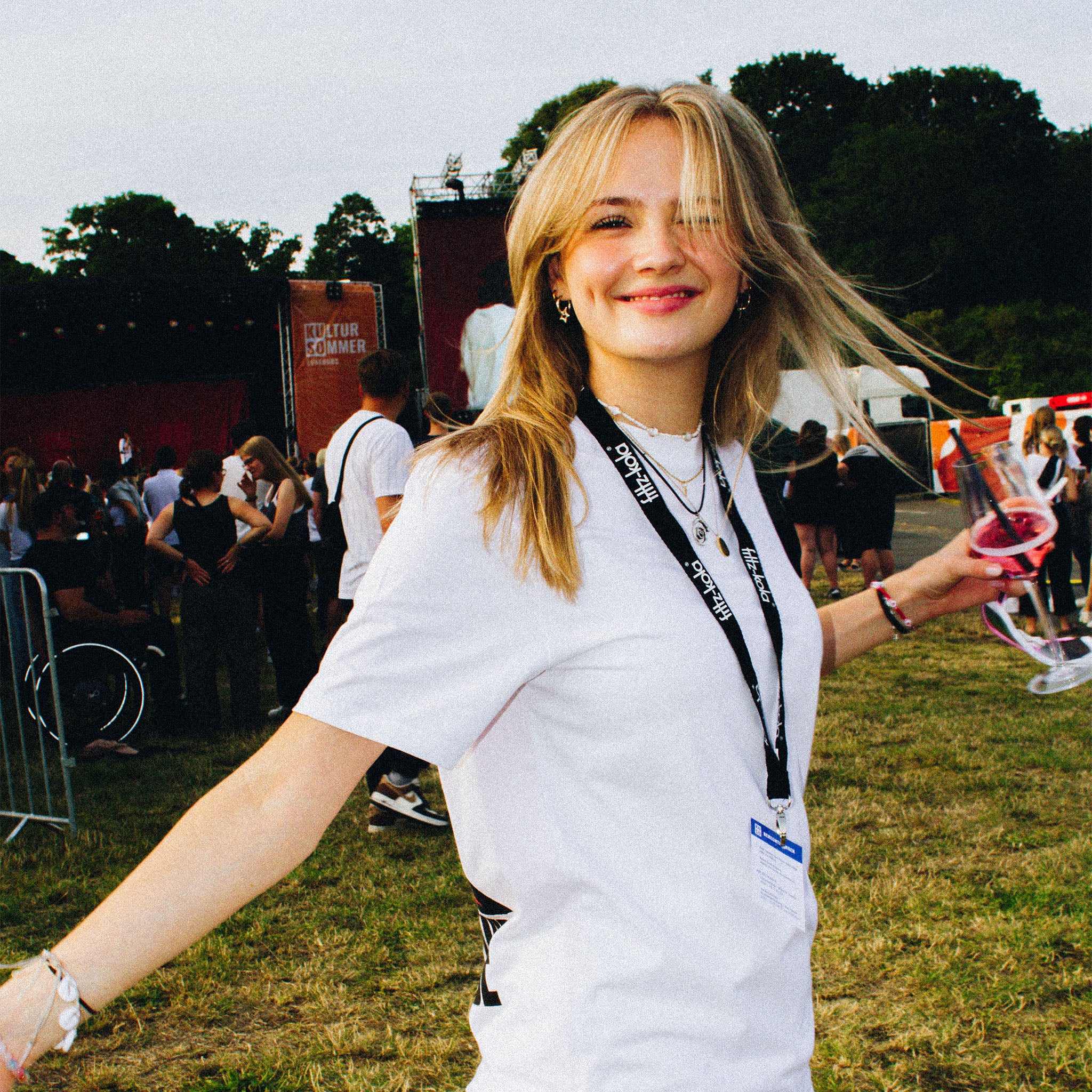 Gib Rillé Flower Blue T-Shirt