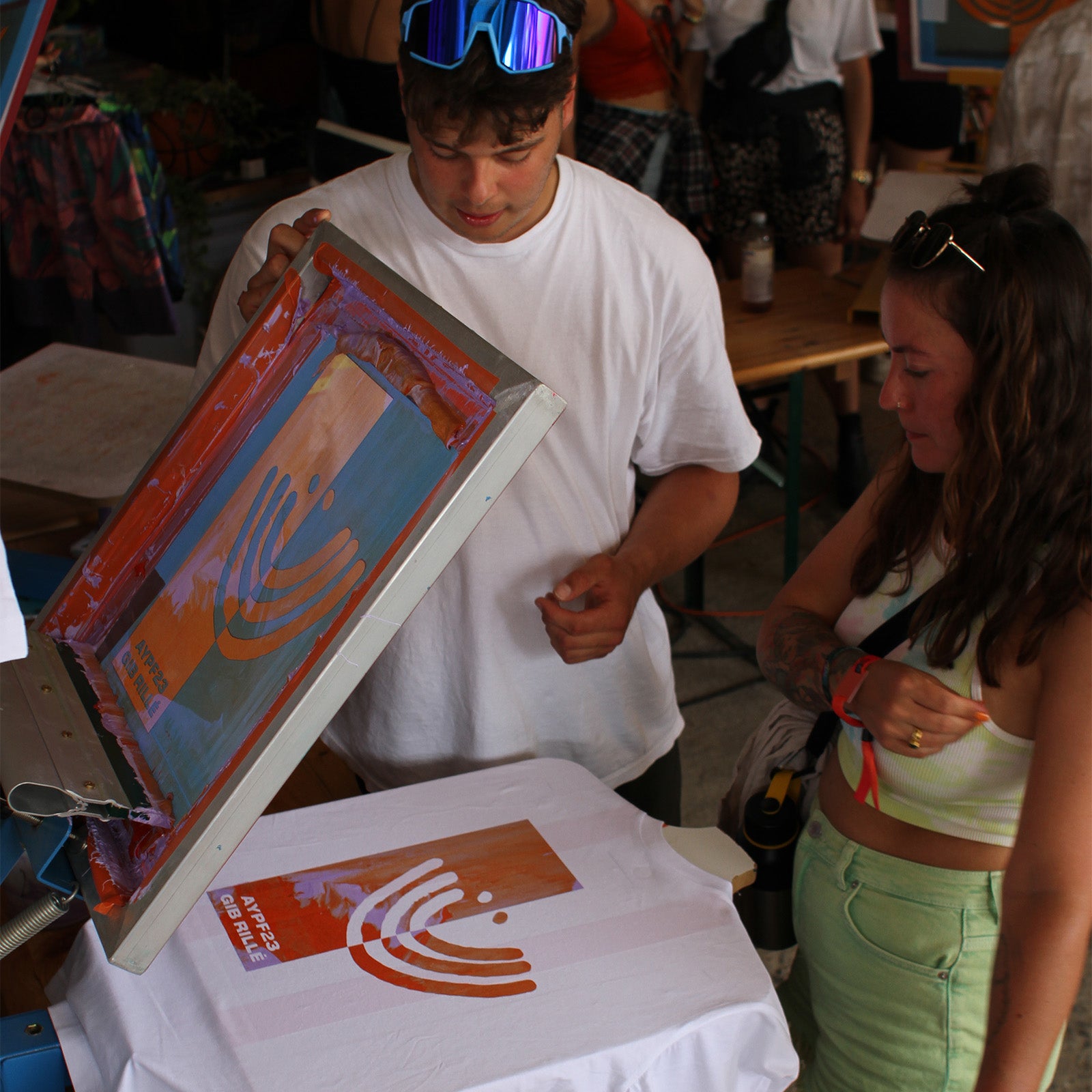 Siebdruckworkshop auf dem About You Pangea Festival