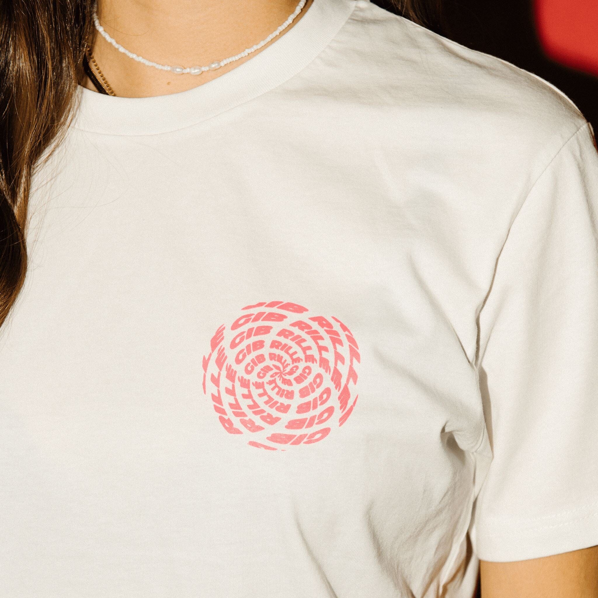 Gib Rillé Illusion Graphic T-Shirt Heavyweight Fairtrade Nachhaltigbedruck aus Lüneburg Siebdruck Streetwear Deutschland Fairtrade Basic T-Shirt Oversized T-Shirt White T-Shirt