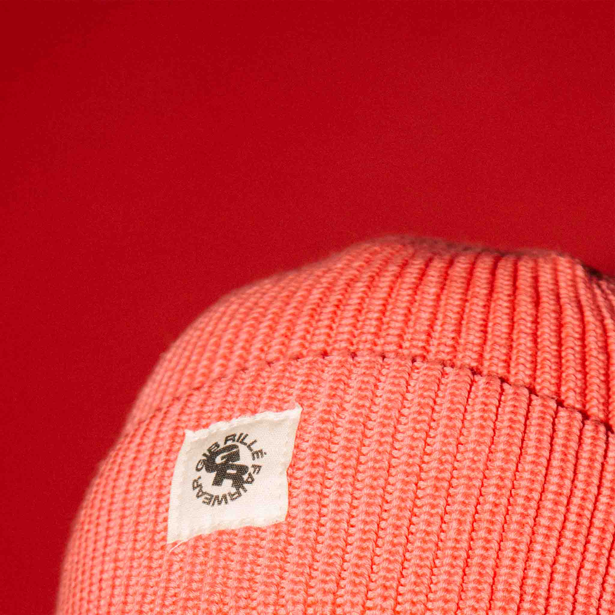 Gib Rillé 100% Baumwoll Mütze gewebt in Norddeutschlannd Fairtrade Gots zertifiziert - Coral - Detail Ansicht