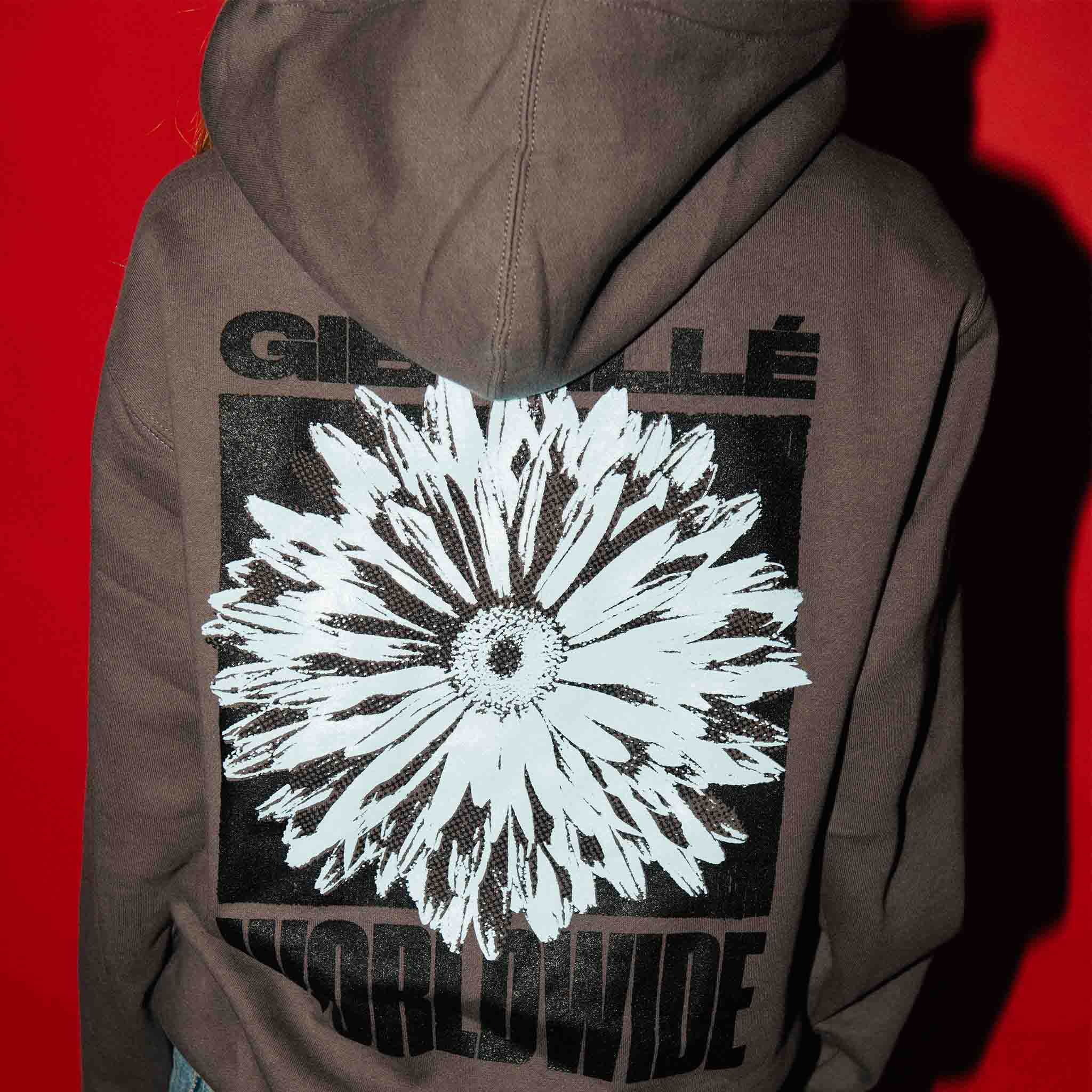 Gib Rillé Heavyweight Hoodie in dunkelgrau mit grafischem hellblauer Blume Rückenasicht Streetwear - Detailansicht