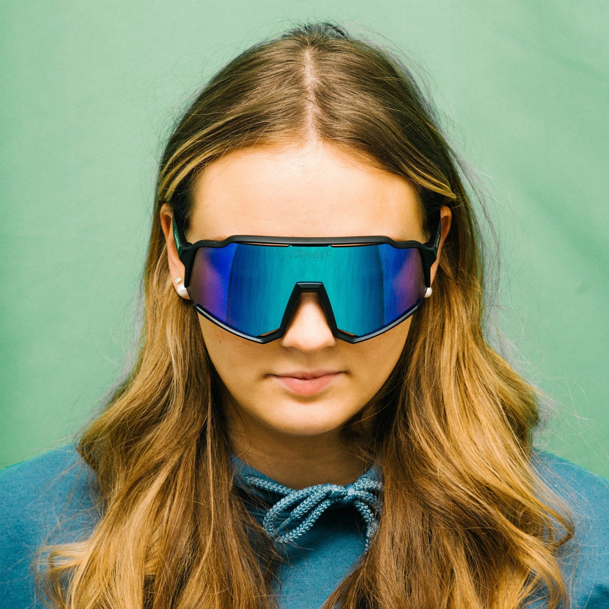 gib.rille-sonnenbrille-future-glasses-schnelle-brille techno brille - festival brille